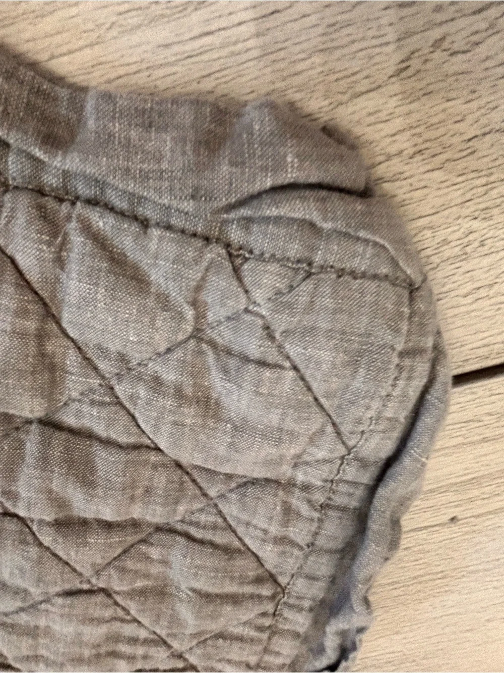 POTTERY BARN One Gray Linen Belgian Flax Diamond Quilted Standard Pillow Sham